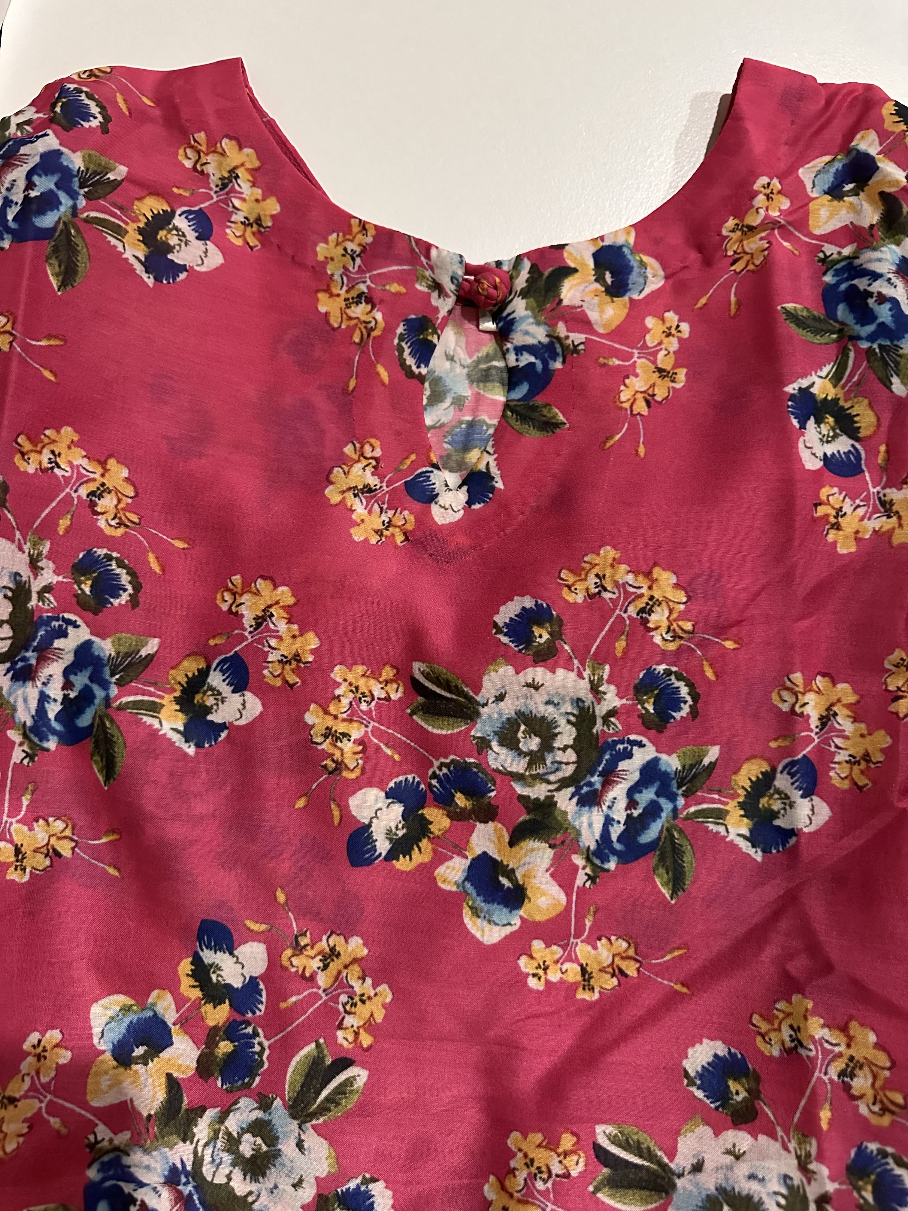 Women’s Floral Print Straight Kurta | Round Neck with Keyhole